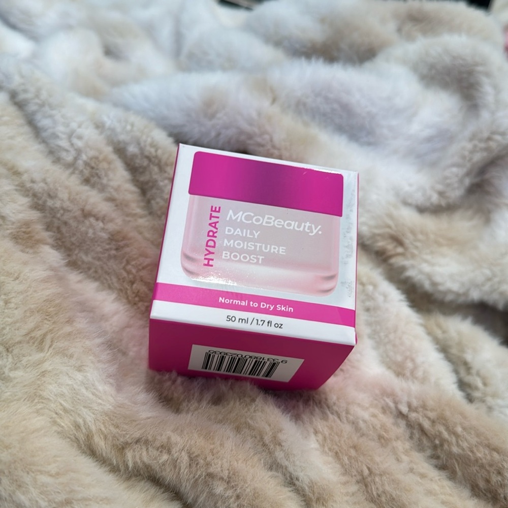 New MCo Beauty DAILY MOISTURE BOOST